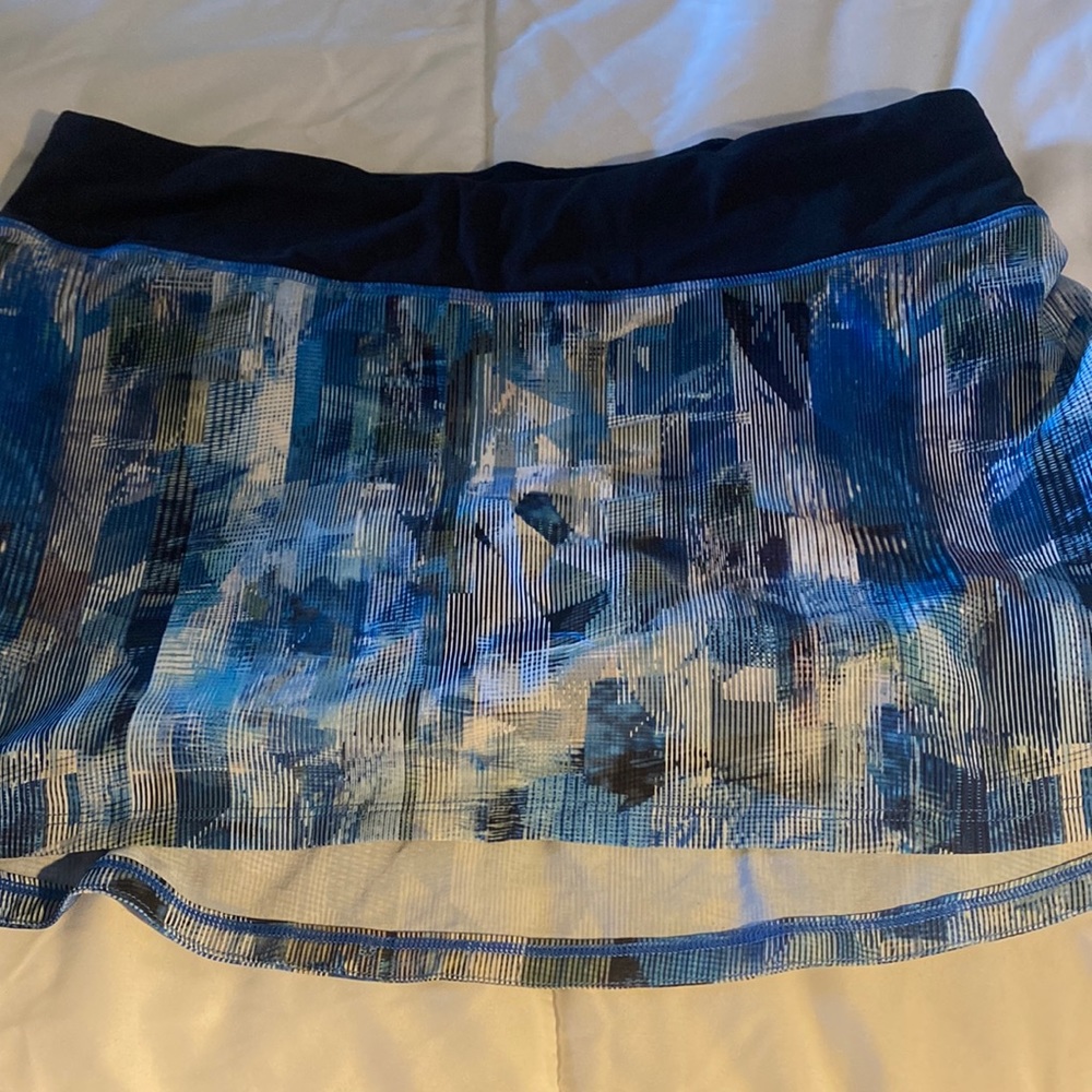 Lululemon Skirt with shorts